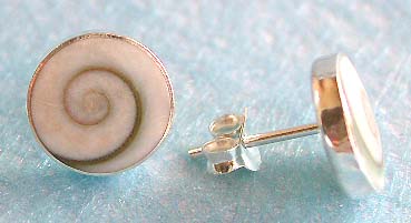 Online seashell body jewelry supplier wholesale sterling silver stud earring with swirl pattern and white seashell 